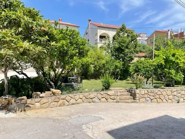 Apartment Iva Supetarska Draga Croatia