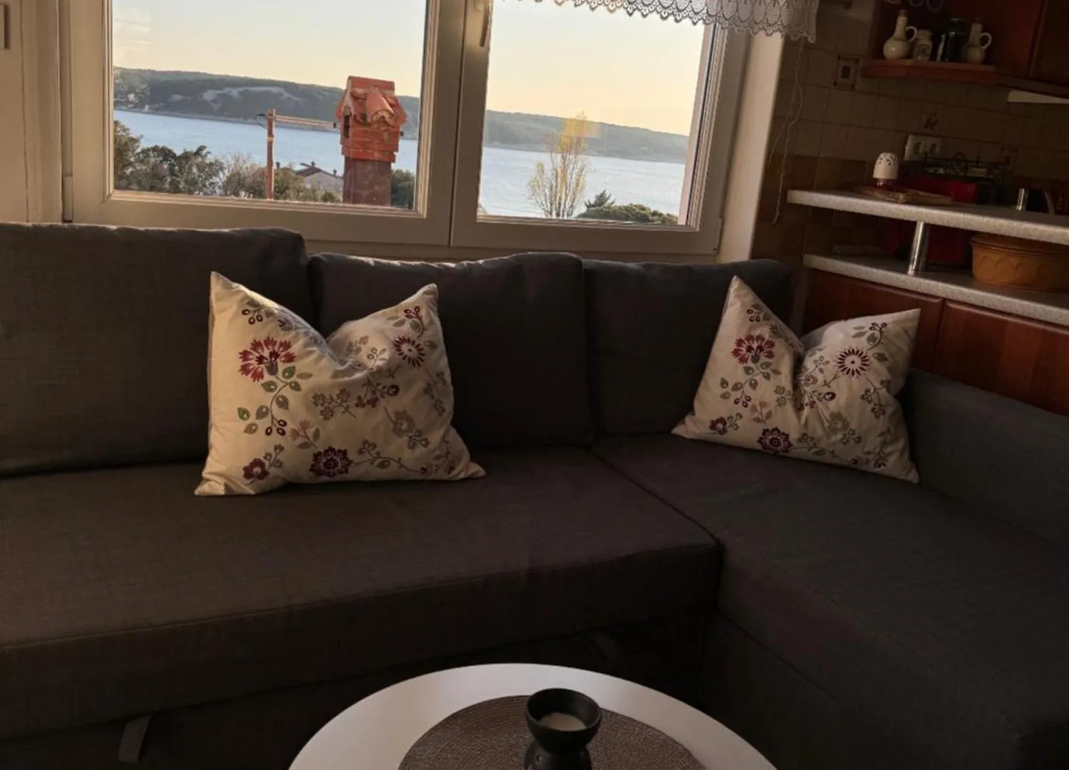 Apartment Iva Supetarska Draga 0*,  Croatia
